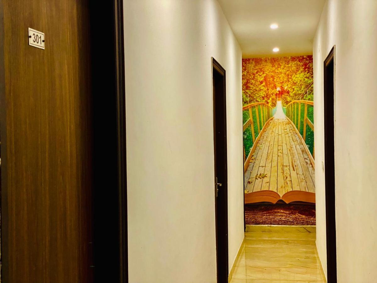 Hotel Hollywood - Family Hotel Zirakpur Exterior photo