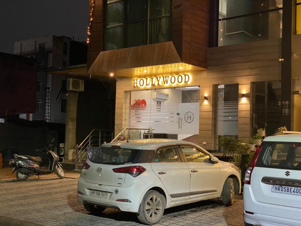 Hotel Hollywood - Family Hotel Zirakpur Exterior photo